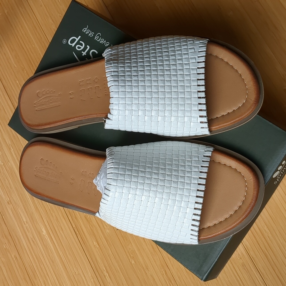 Spring Step Woven White Leather Sandals